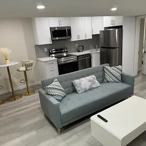 Brand New 2 Bedrooms Modern Guest With Separate Entrance Apartment